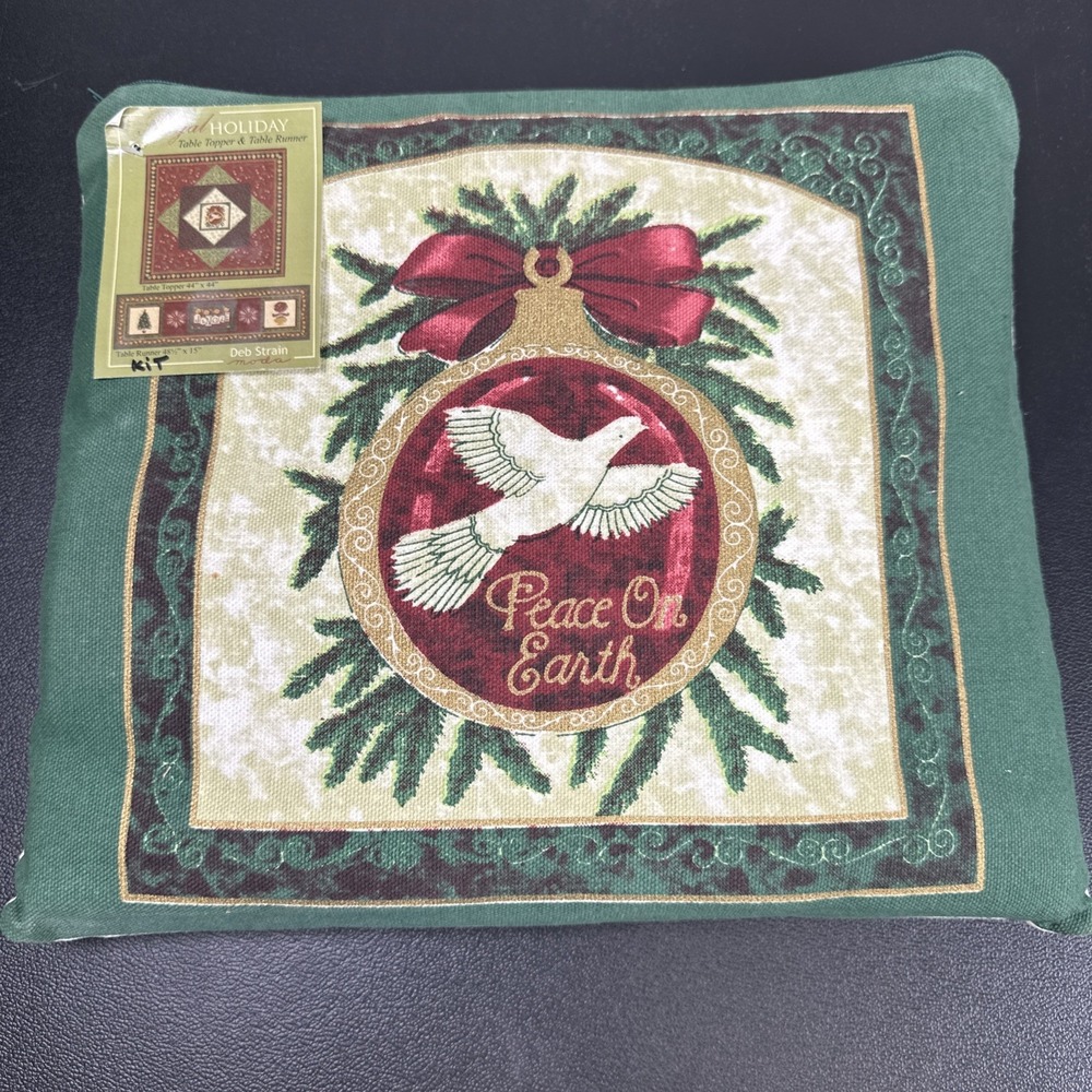 Christmas Royal Holidays At Home Deb Strain Moda Quilt Kit Peace On Earth